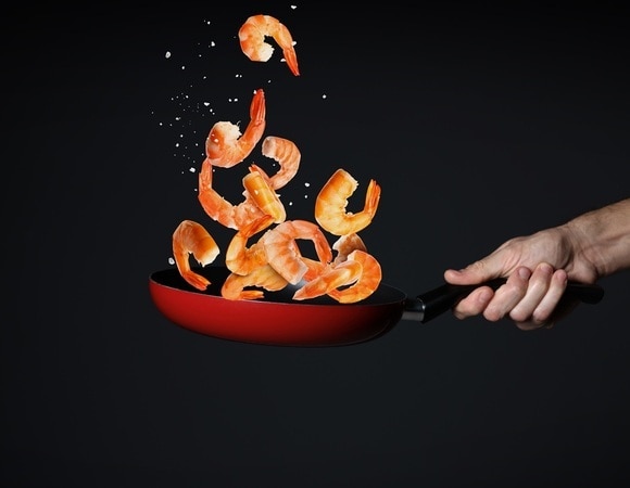 Сколько размораживаются креветки — 2 способа, которые помогут сохранить структуру и вкус морепродуктов Сколько размораживаются креветки — 2 способа, которые помогут сохранить структуру и вкус морепродуктов