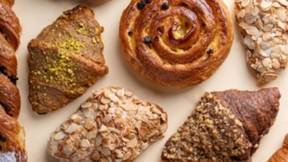 Выпечка манит человека на генетическом уровне — но ее все равно можно сделать полезнее