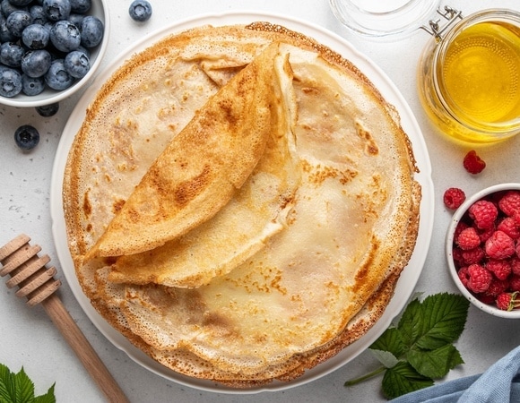 Почему на Масленицу пекут именно блины?