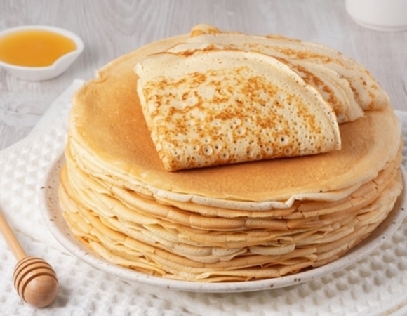 Почему первый блин всегда комом — объяснил шеф-повар и историк