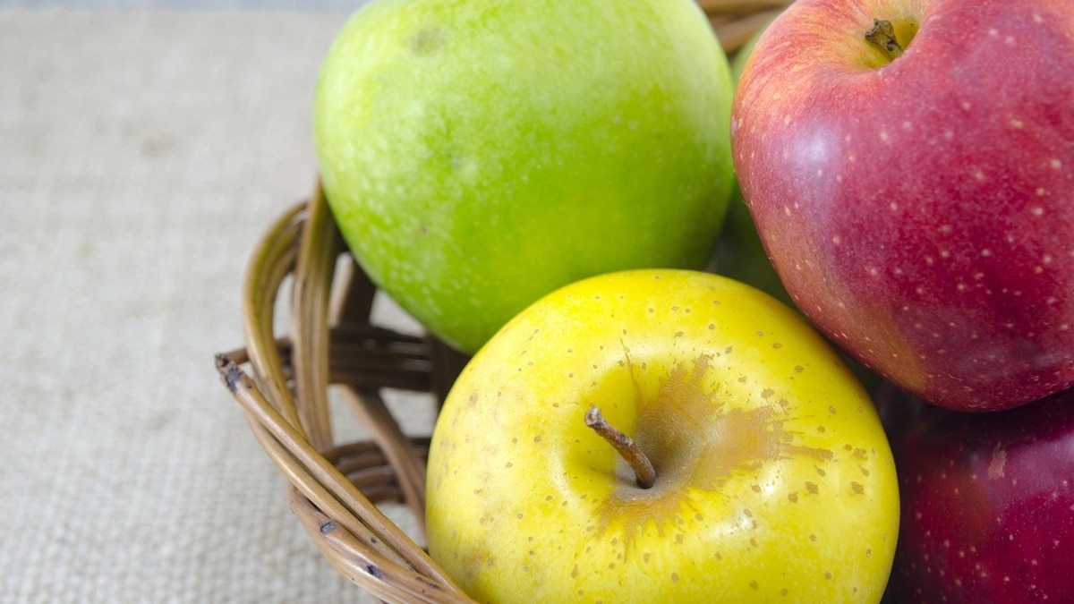 Сколько яблок можно съедать в день, объяснила диетолог-эндокринолог Барредо