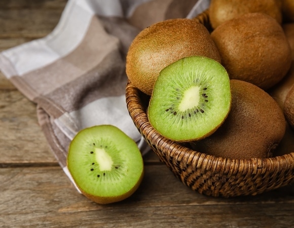 Можно далеко не всем: кому стоит отказаться от киви и почему Можно далеко не всем: кому стоит отказаться от киви и почему