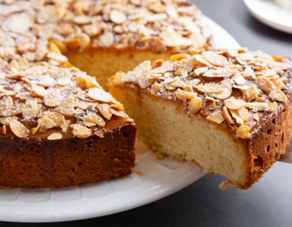 Пирог с рикоттой и лимонным кремом — идеальный десерт для весеннего настроения