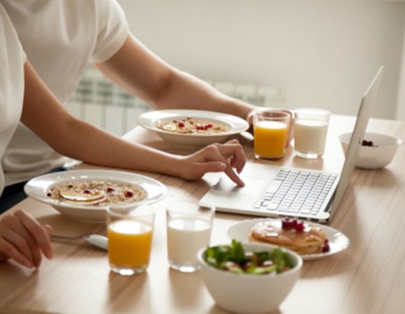 7 идей постных завтраков — утреннее меню на неделю для тех, кто устал от вопроса «Что приготовить?»