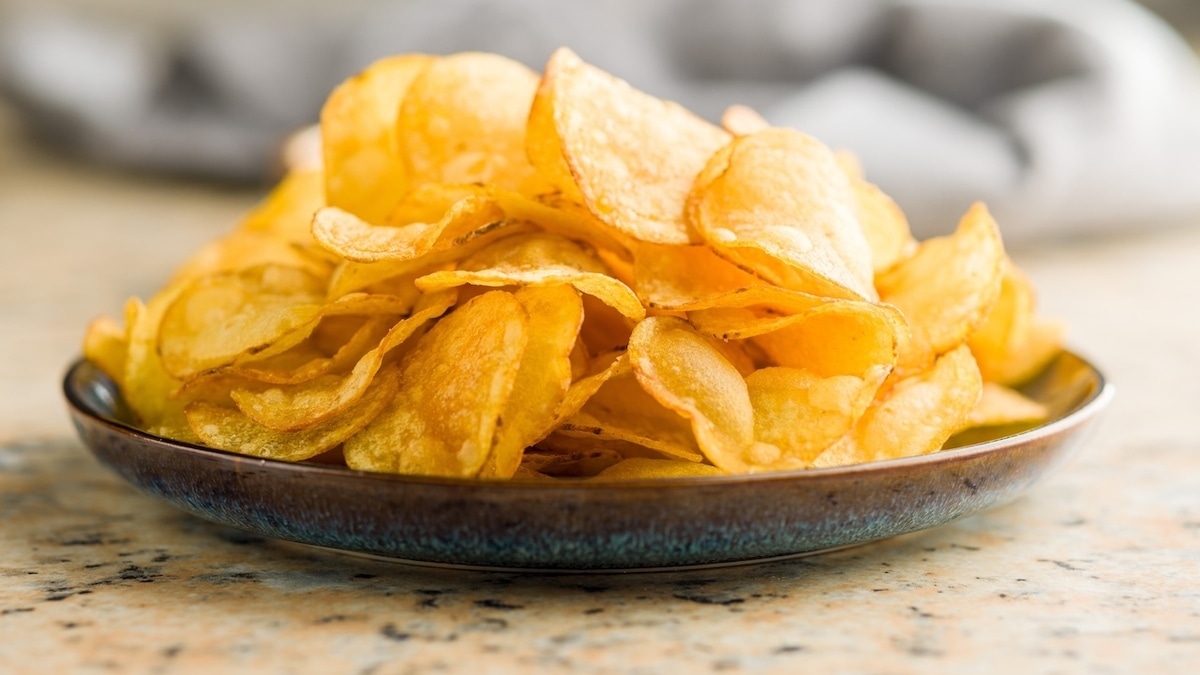 Чипсы и рак: стоит ли паниковать? Мнение эксперта Чипсы и рак: стоит ли паниковать? Мнение эксперта