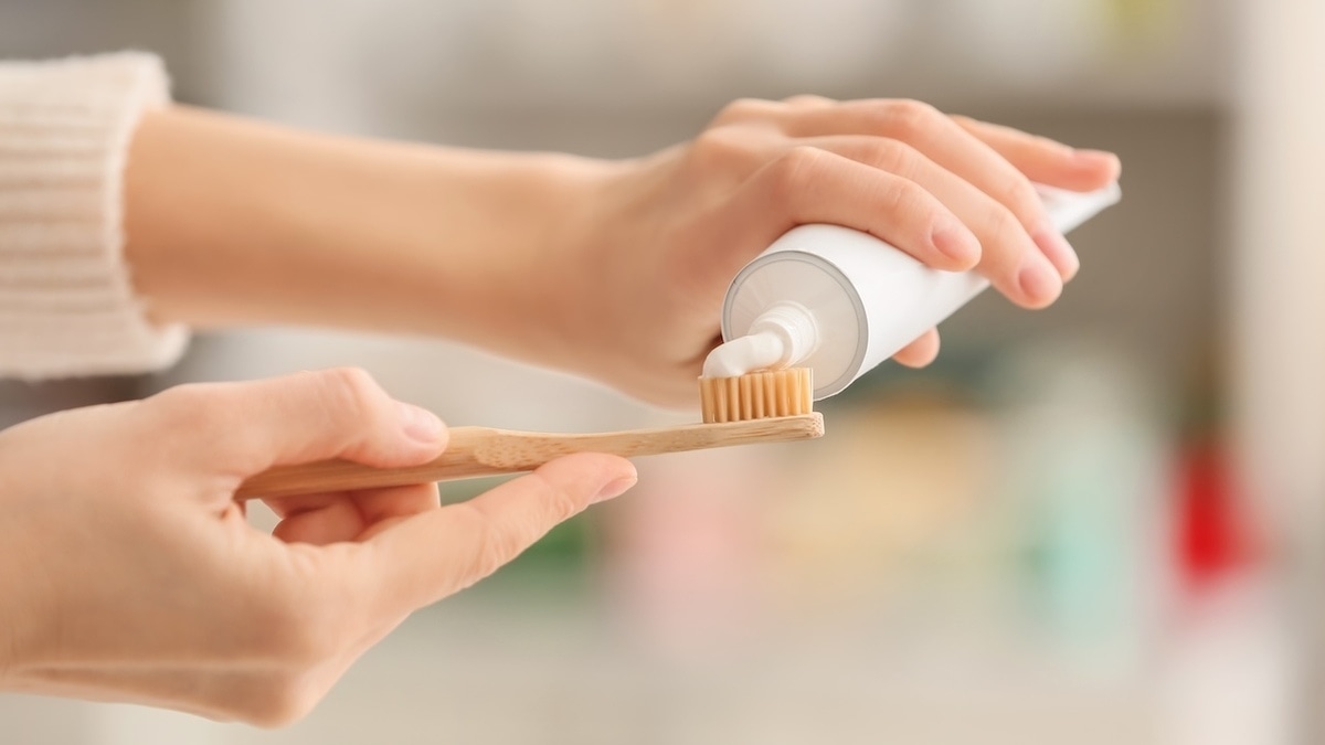 «Подпитывают вредную микрофлору»: стоматолог назвала продукты, после которых придется почистить зубы «Подпитывают вредную микрофлору»: стоматолог назвала продукты, после которых придется почистить зубы