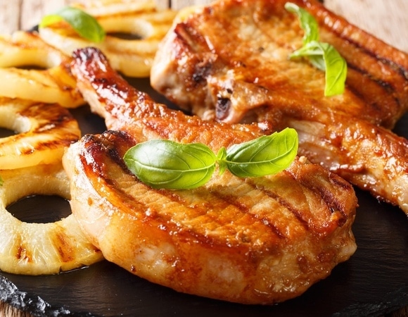 С чем есть ананас: диетолог предложила неожиданное сочетание — порадует и мясоедов, и гурманов