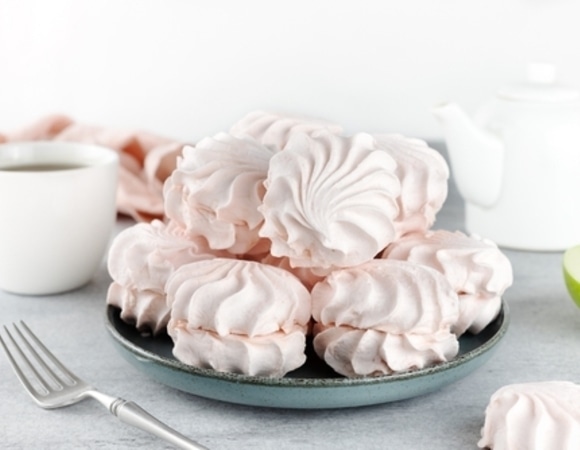 Домашний зефир без яиц и желатина — такой можно в пост: рецепт нежной сладости от шеф-повара Домашний зефир без яиц и желатина — такой можно в пост: рецепт нежной сладости от шеф-повара