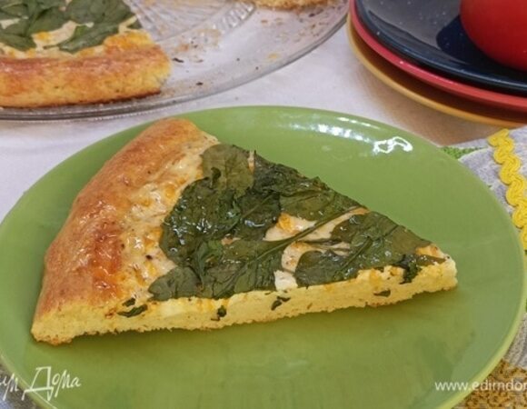 Лепешка с сыром и шпинатом: рецепт «весенней пиццы» — вкусной, сытной и полезной