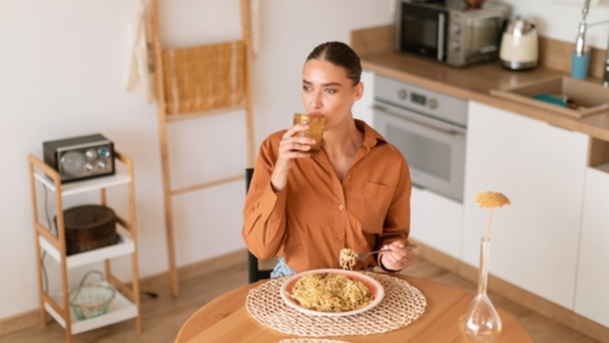 Секреты здорового пищеварения: какие напитки улучшают усвоение пищи