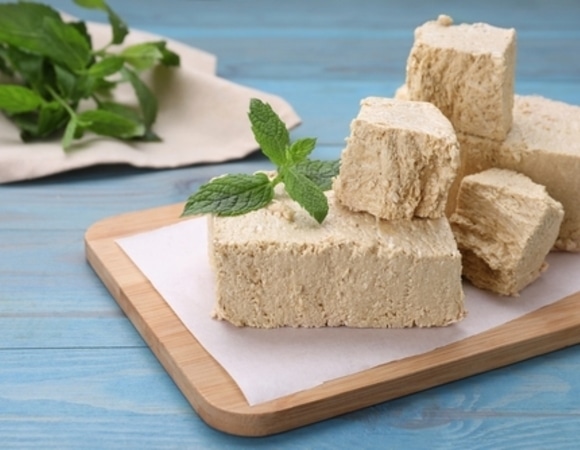 Можно ли считать халву постным десертом? Можно ли считать халву постным десертом?