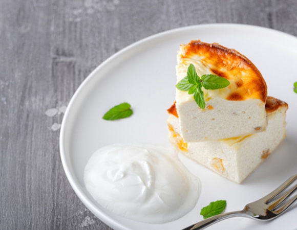 Творожная запеканка как в детстве: ностальгия и польза в одном блюде Творожная запеканка как в детстве: ностальгия и польза в одном блюде