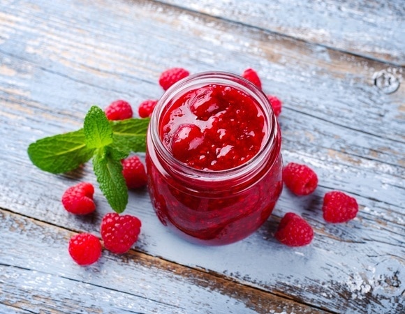 Доктор Мясников объяснил, кому строго запрещено малиновое варенье Доктор Мясников объяснил, кому строго запрещено малиновое варенье