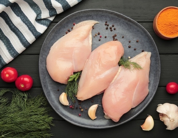 Как вычислить самое полезное мясо птицы, рассказал доктор Мясников