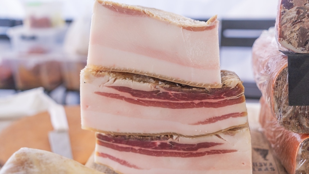 Лучше многих овощей: за что сало признали одним из самых полезных продуктов? 