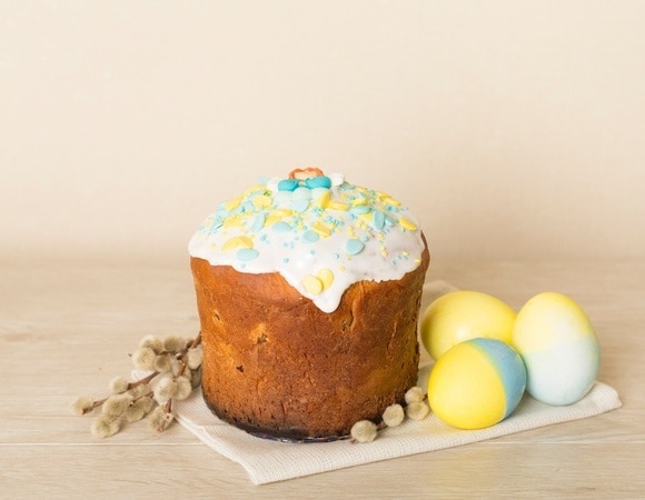 «Получаются всегда и у всех»: куличи без дрожжей для неопытных или ленивых кулинаров — по рецепту от шеф-повара