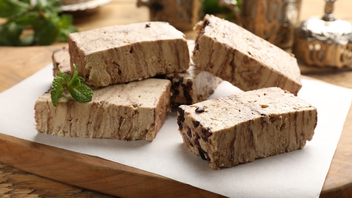 Даже если здоровы — не расслабляйтесь: стало известно, кому противопоказана халва 