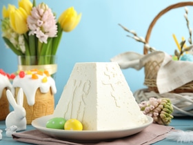 Творожная пасха: все, что вы хотели знать об этом угощении — в одной статье Творожная пасха: все, что вы хотели знать об этом угощении — в одной статье