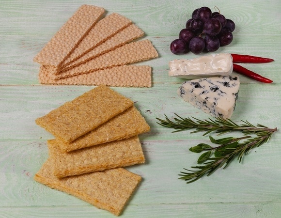 «Высушенный продукт»: в чем кроется опасность «полезных» хлебцев, объяснил доктор Мясников 