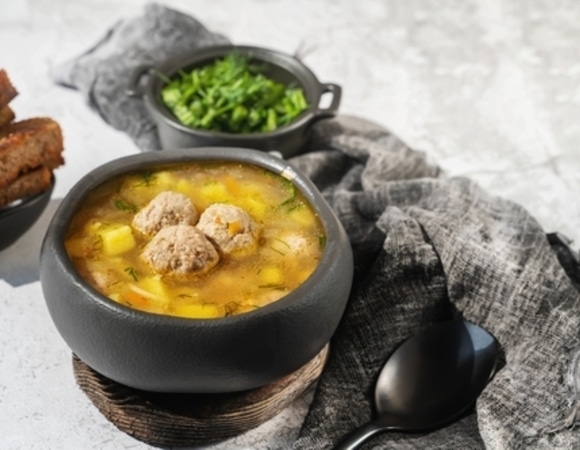 Суп с рыбными фрикадельками: вкусно и полезно — подходит для диетического питания