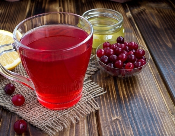 Вода, но не только: нефролог поделилась списком полезных для почек напитков