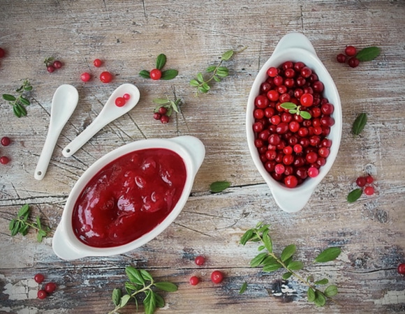 Домашний брусничный маринад для мяса: легко, полезно и без искусственных добавок