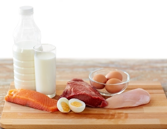 Мясо нельзя совмещать с молочными продуктами — диетолог ответил, правда это или миф 