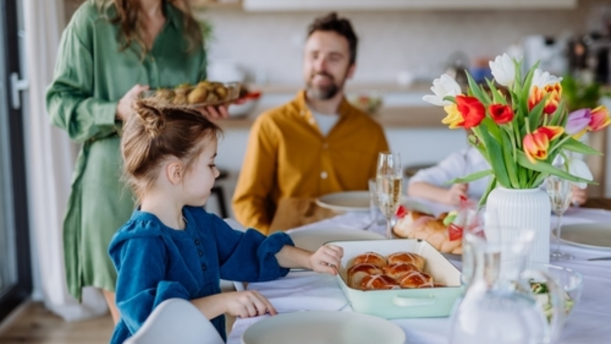 Весеннее обновление: как накрыть легкий, вкусный и яркий стол