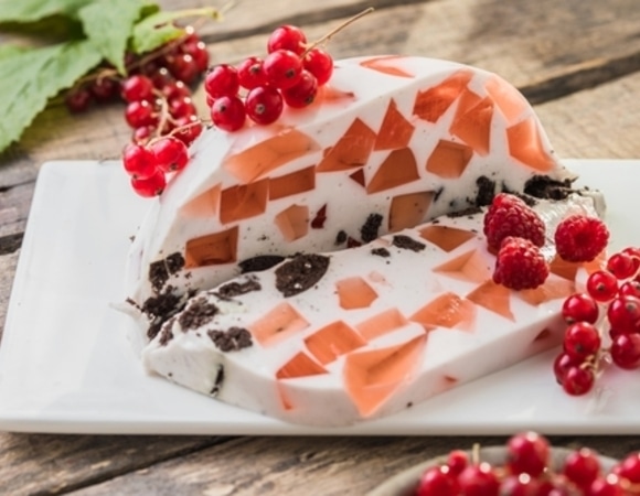 Диетический торт без выпечки: всего 3 ингредиента — готовим не в духовке, а в холодильнике Диетический торт без выпечки: всего 3 ингредиента — готовим не в духовке, а в холодильнике