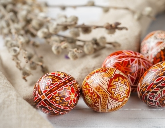 Правда ли, что на Пасху нужно красить ровно 13 яиц? Узнали все у священника Правда ли, что на Пасху нужно красить ровно 13 яиц? Узнали все у священника