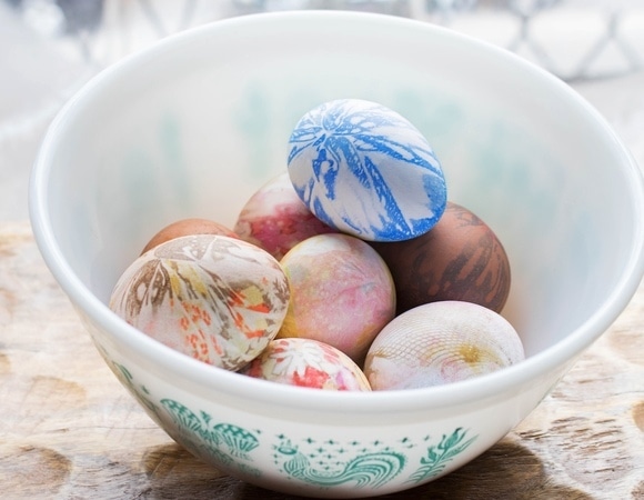 Закапывать, сжигать или просто выбрасывать? Священник рассказал, что делать с остатками освященных яиц Закапывать, сжигать или просто выбрасывать? Священник рассказал, что делать с остатками освященных яиц