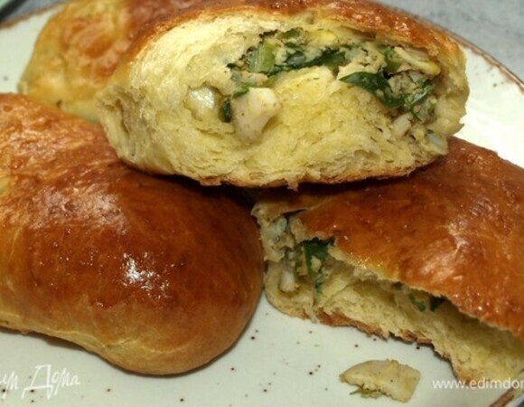 Пирожки с яйцом и рисом: делаем классику полезнее и вкуснее