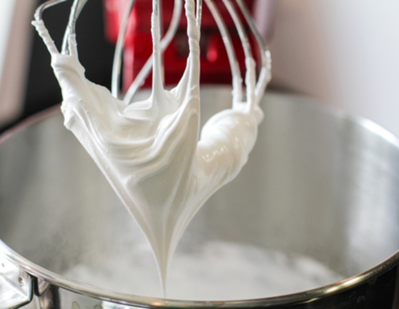 Один крем — тысяча десертов: экономим время и деньги с универсальным рецептом