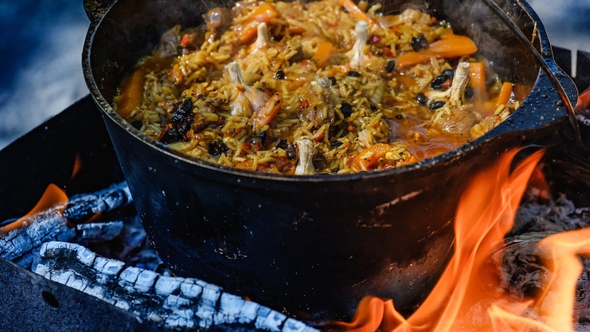 Кроме плова: что приготовить в казане на природе — топ-3 любимых блюда шеф-повара 