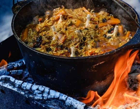 Кроме плова: что приготовить в казане на природе — топ-3 любимых блюда шеф-повара 