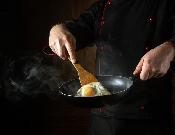 «Пользы для здоровья нет»: нутрициолог раскритиковала популярный способ приготовления яичницы «Пользы для здоровья нет»: нутрициолог раскритиковала популярный способ приготовления яичницы