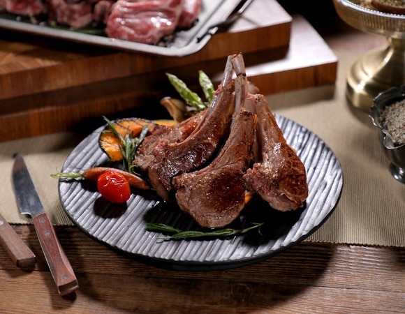 Кролик с можжевельником и лавандой: мясные блюда на пасхальный стол — время необычных рецептов Кролик с можжевельником и лавандой: мясные блюда на пасхальный стол — время необычных рецептов