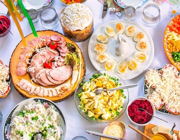 Что едят на Пасху — куличами и яйцами за праздничным столом не обойтись