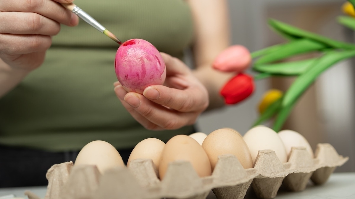 Еда или декор? Аллерголог ответил, можно ли красить пасхальные яйца обычными красками или фломастерами 