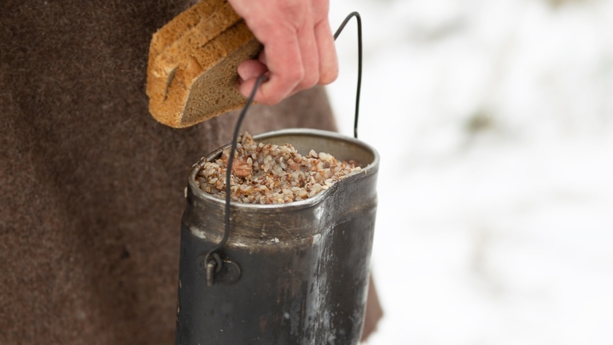 Гречневая каша — солдатская еда: почему так повелось и как ее готовят Гречневая каша — солдатская еда: почему так повелось и как ее готовят