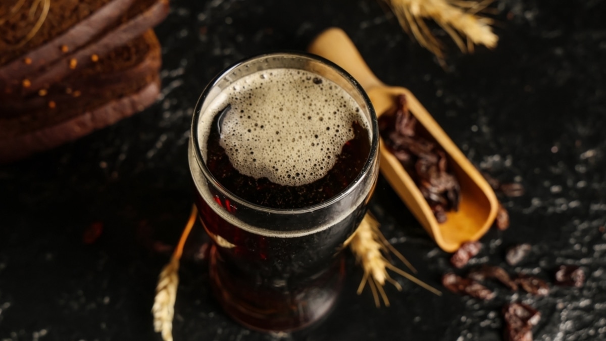 Квас — напиток с историей и душой: готовим дома по старинным и современным рецептам Квас — напиток с историей и душой: готовим дома по старинным и современным рецептам