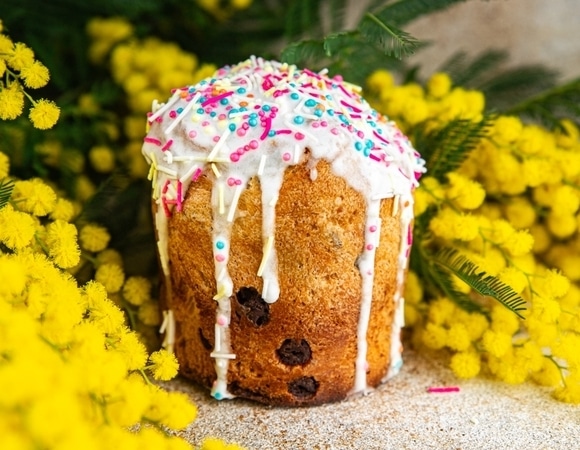 Куличи — купить или испечь самостоятельно: что выгоднее?