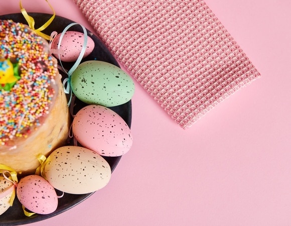 Как покрасить пасхальные яйца: создайте шедевр своими руками