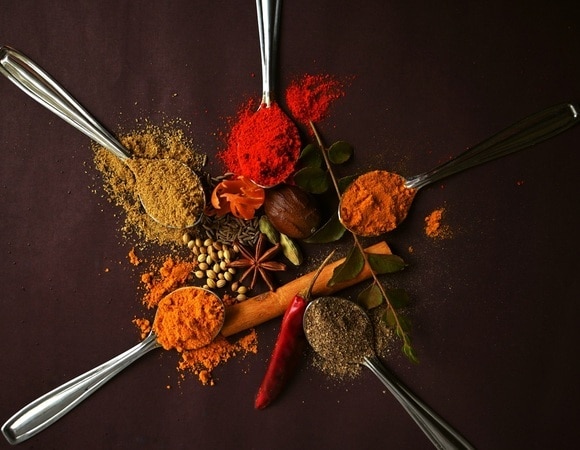 «Неприятные расстройства желудка»: что нужно обязательно знать перед покупкой специй