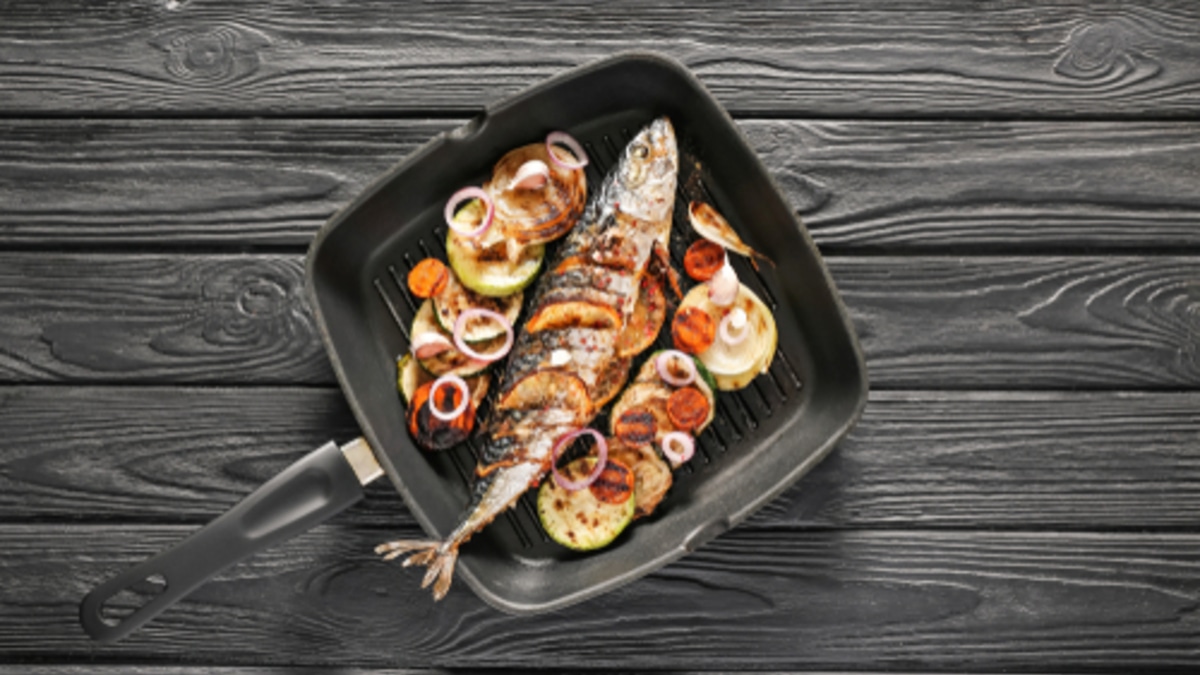 Как приготовить на углях скумбрию: получится вкусно и полезно