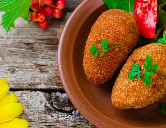 Котлета по-киевски: секреты легенды, взрыв вкуса и как приготовить ее дома