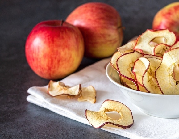 Как сушить яблоки в домашних условиях — в микроволновке и на солнце Как сушить яблоки в домашних условиях — в микроволновке и на солнце