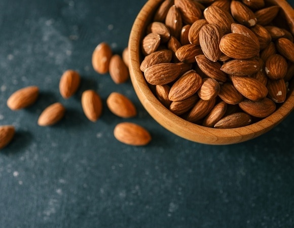 Миндаль, отруби и бобовые — зачем и кому обязательно их есть