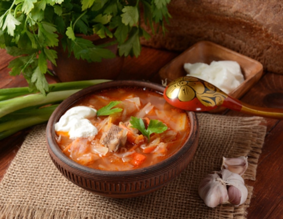 Щи из казана на мангале: аромат дымка в каждой ложке