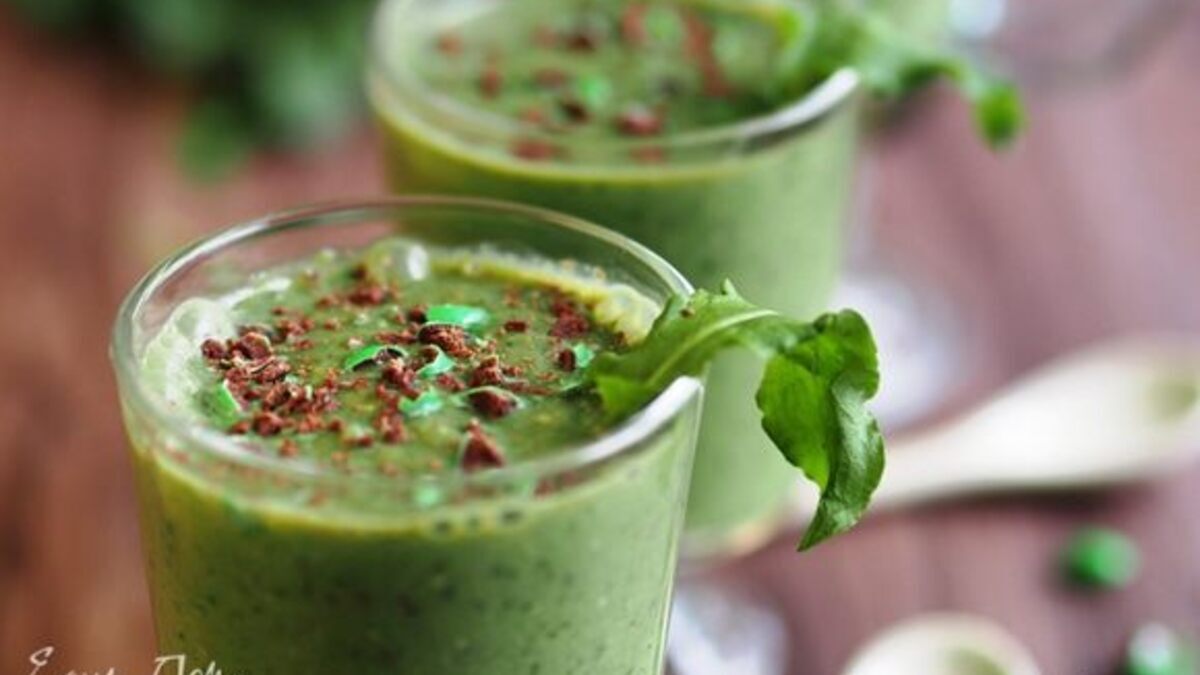 Зеленый эликсир к шашлыку: смузи из щавеля — секрет бодрости и легкого пищеварения